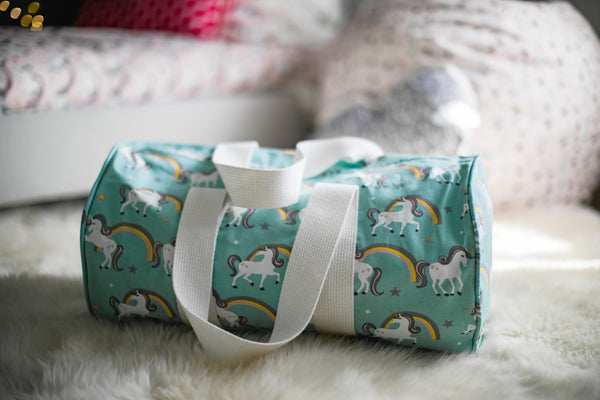 example of unicorn fabric for baby bag or gymnastics bag - diy