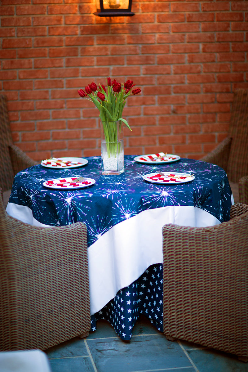 picture of sparkle outdoor fabric tablecloth on outdoor patio table